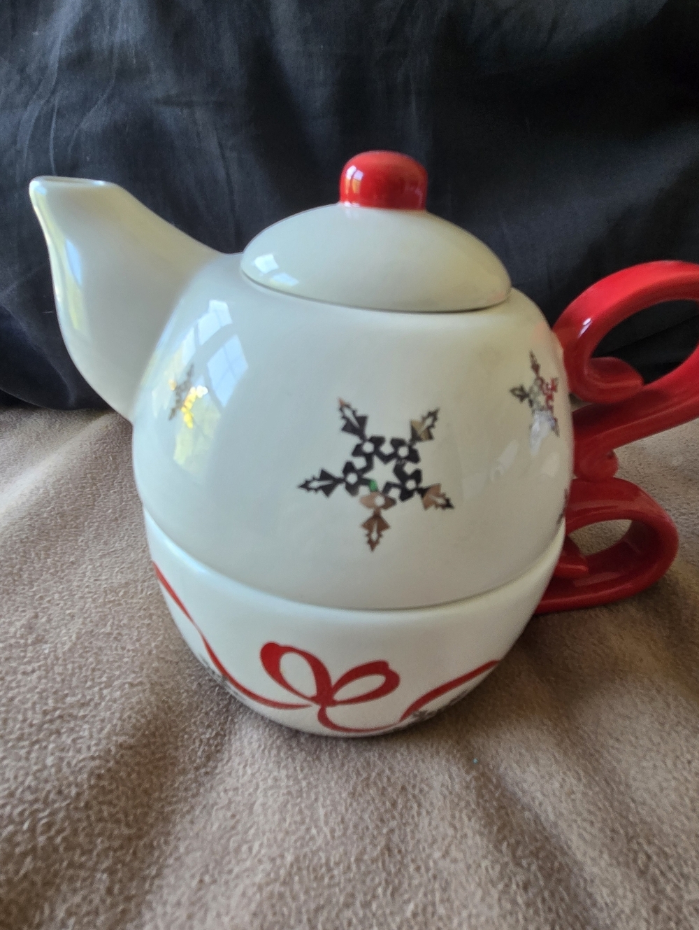 Studio Nova Holiday Wrapping, KT750/123,Tea For One, Tea Pot and Cup Set